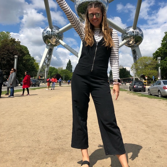 Zara Pants - zara crop flare jumpsuit! size M